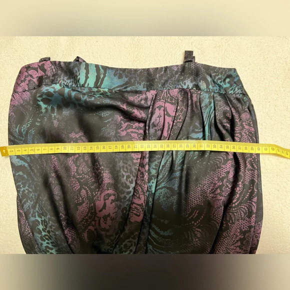 Satin Top Size XS - Picture 8 of 10